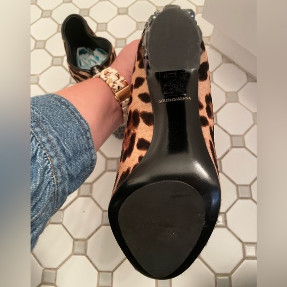 100% AUTHENTIC DOLCE & GABBANA Calf Hair Leopard Print High Heel Ankle Boots - Picture 5 of 6